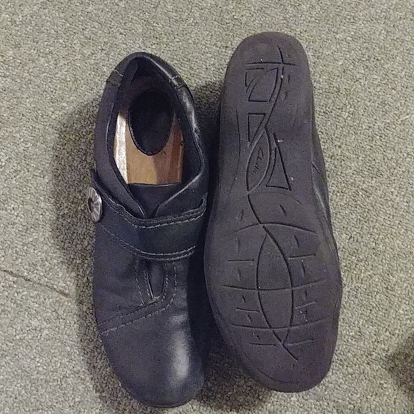 Clarks ankle boots - Picture 3 of 3